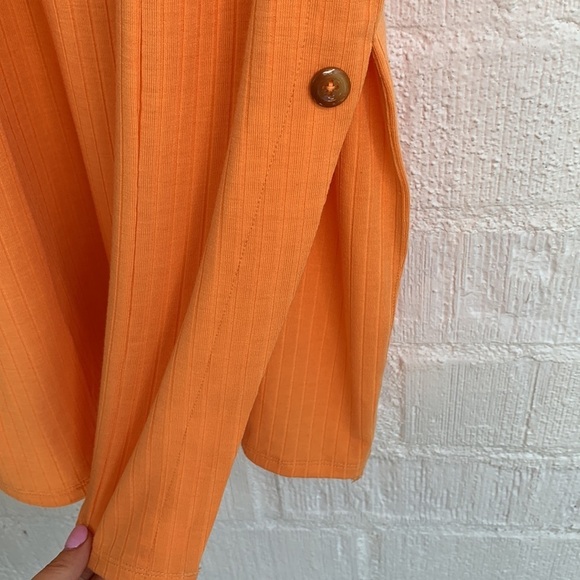 H:ours by Revolve Ribbed Orange Side Button Down Slit Bodycon Dress sz S - Picture 5 of 8